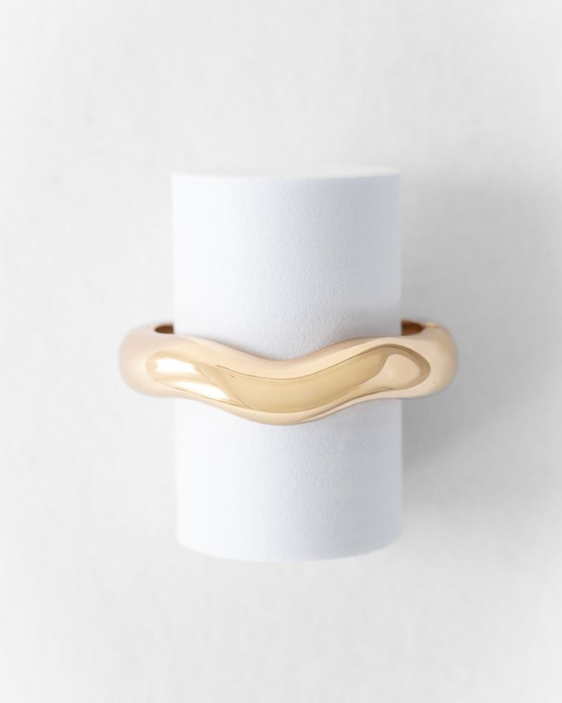 The Hara Bangle - Chunky Gold Wavy Bangle – TheTinyTassel