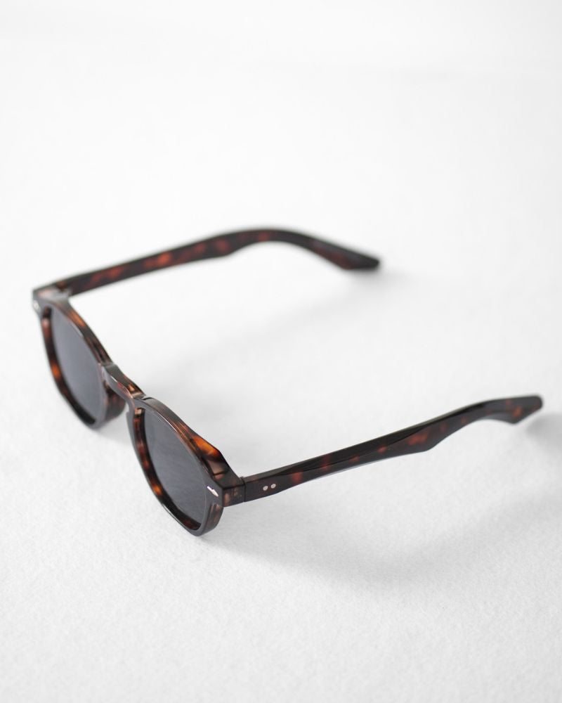 The Sage Sunglasses in Tortoise