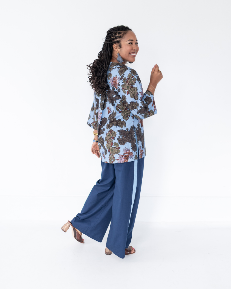 The Grace Shirt in Blue Floral