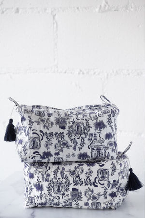 The Wyndham Beauty Bag in Charleston Toile