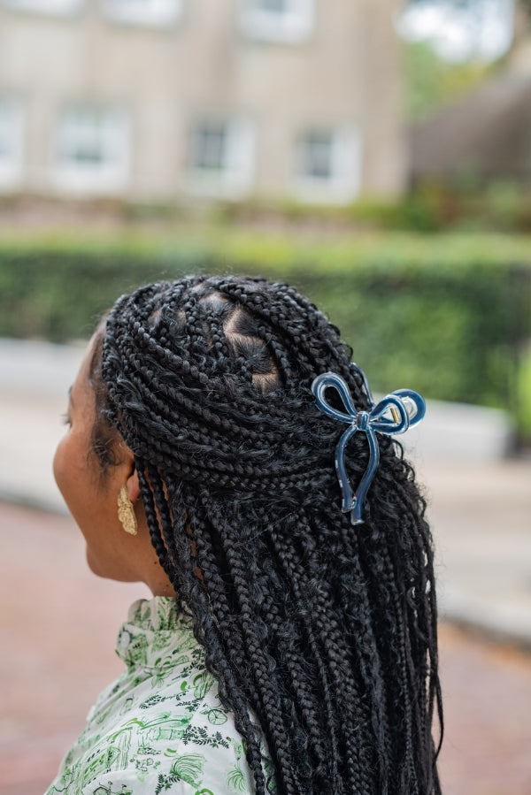 The Lacy Clip in Navy