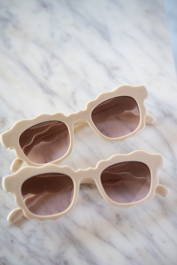 The Portside Sunglasses in Cream