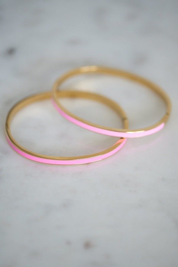The Tully Bangle in Pink