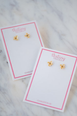 gold stud flower earrings
